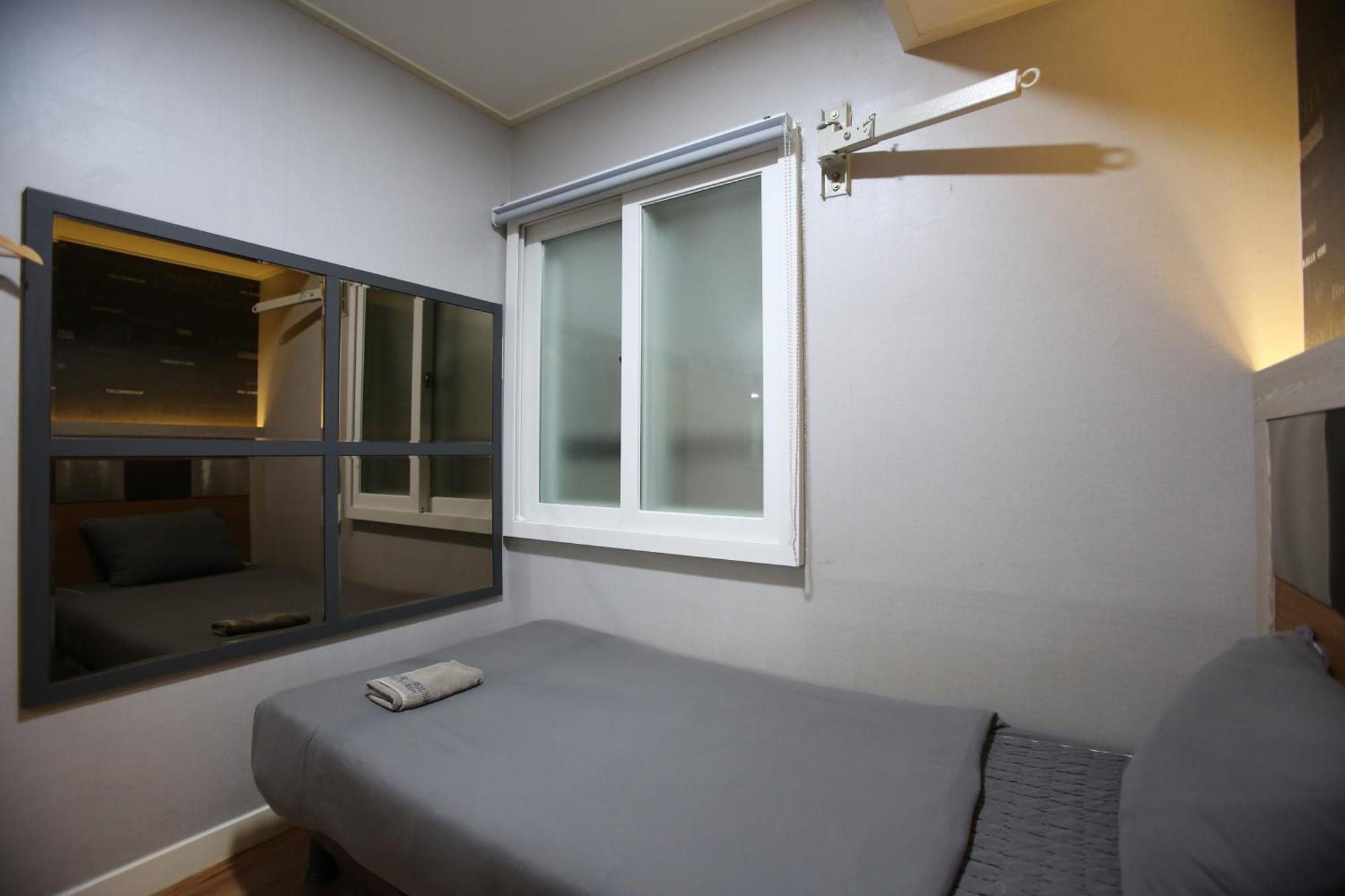 K-Guesthouse Seomyeon 1 Busan Esterno foto