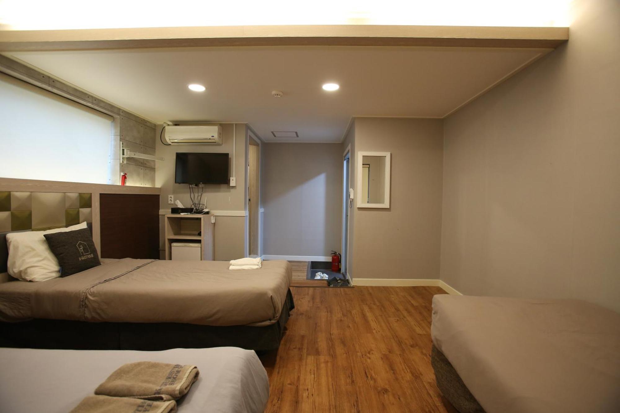 K-Guesthouse Seomyeon 1 Busan Esterno foto